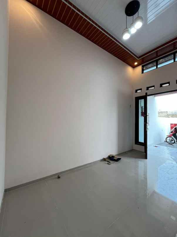 hunian 5 x 18 300 jutaan