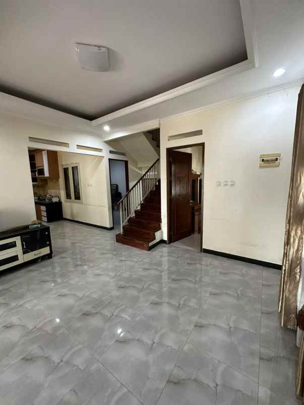 hunian megah di cluster harapan indah bekasi c0078