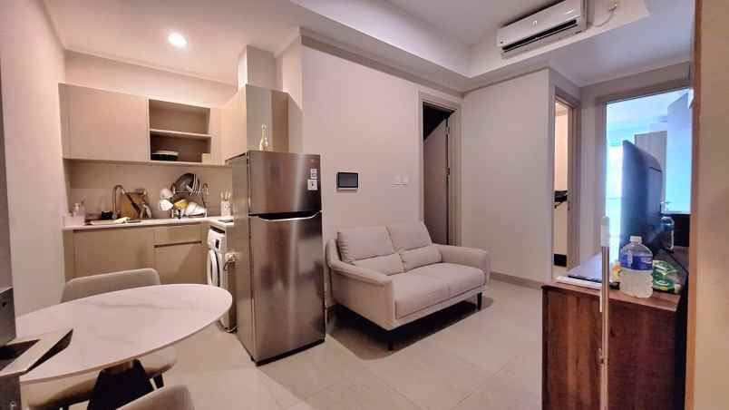 jual apartemen menara kemayoran jakarta