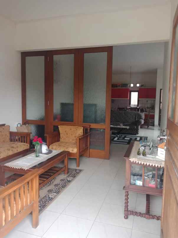 jual kost mewah kanayakan dago bandung