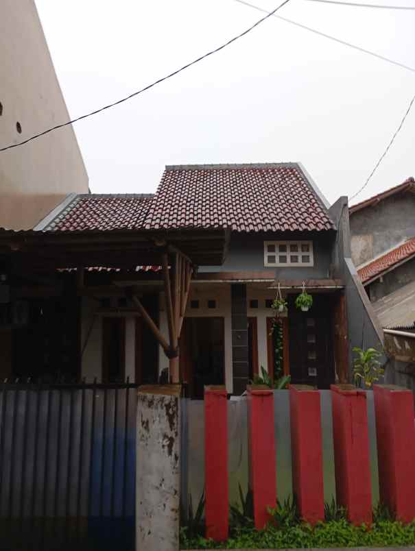 jual rumah harga terjun bebas butuh uang mendesak