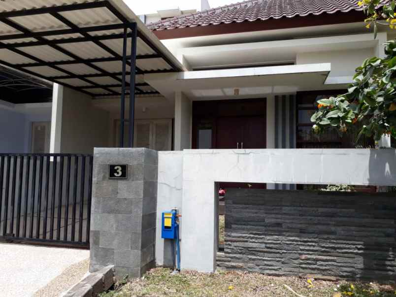 jual rumah mewah dan exlusive di graha kencana malang