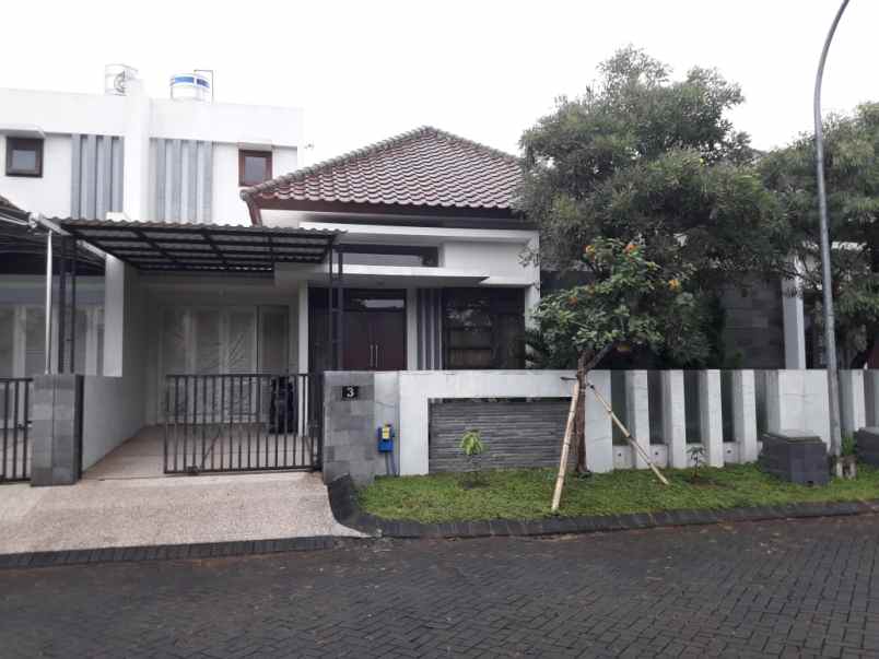 jual rumah mewah dan exlusive di graha kencana malang