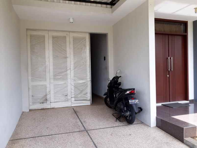 jual rumah mewah dan exlusive di graha kencana malang