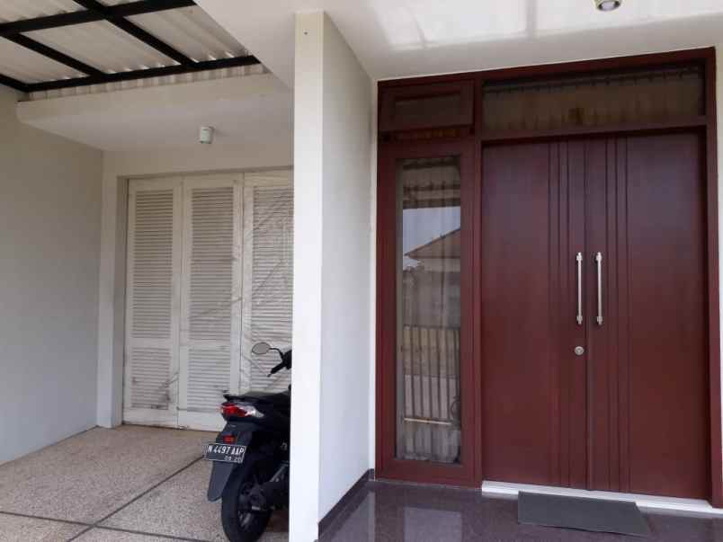 jual rumah mewah dan exlusive di graha kencana malang