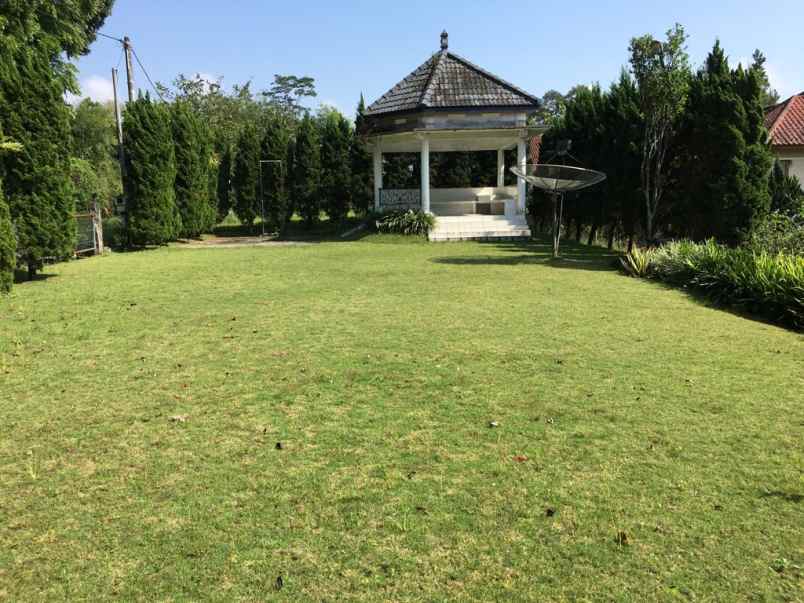 jual rumah mewah di villa puncak trawas sangat bagus