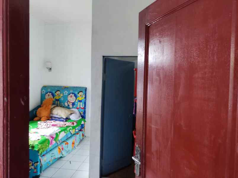 jual rumah nyaman asri over kredit 165jt cash 280jt