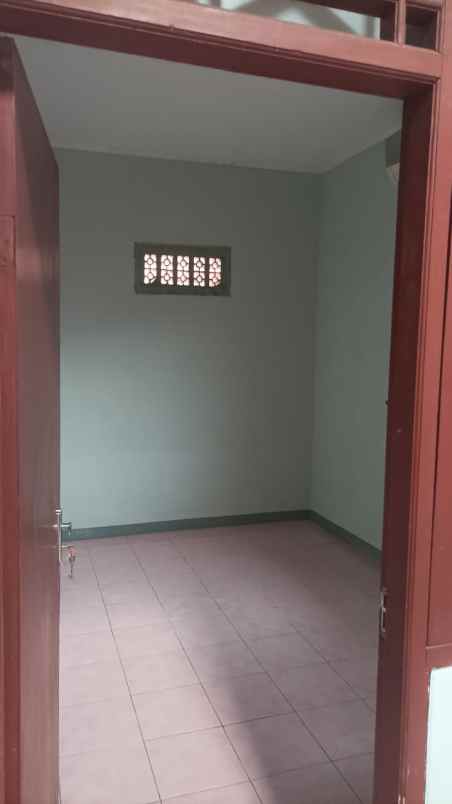 jual rumah renovasi di perum alinda kaliabang bekasi