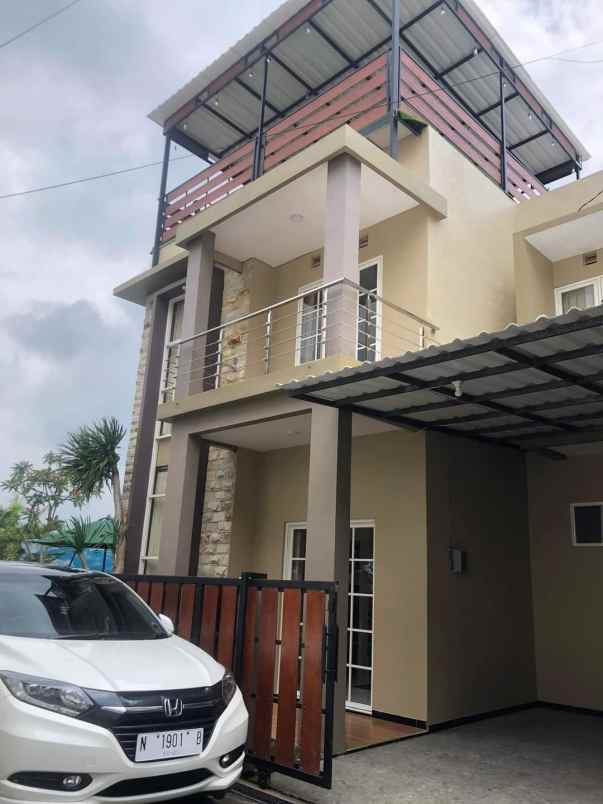 jual villa murah kota wisata batu