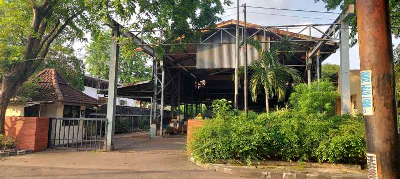 kantor workshop di komplek sier siap pakai