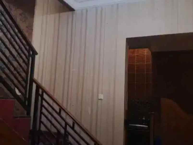 keren rumah 2 lantai siap huni di bintara loka