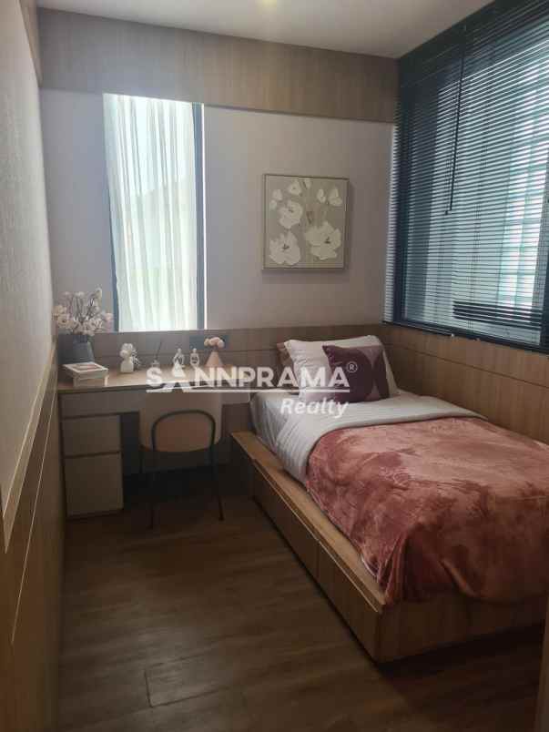 luxury town house 3 lantai di jakarta selatan