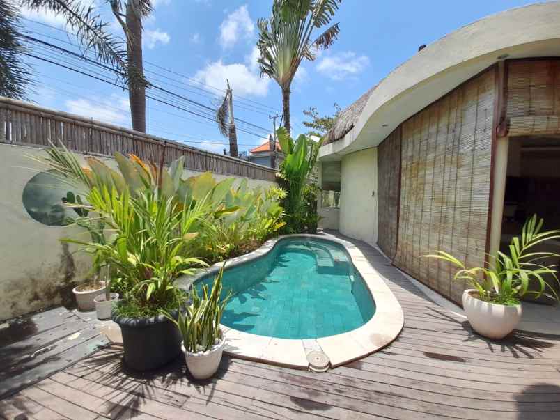 meditarranean villa at tiying tutul canggu bali