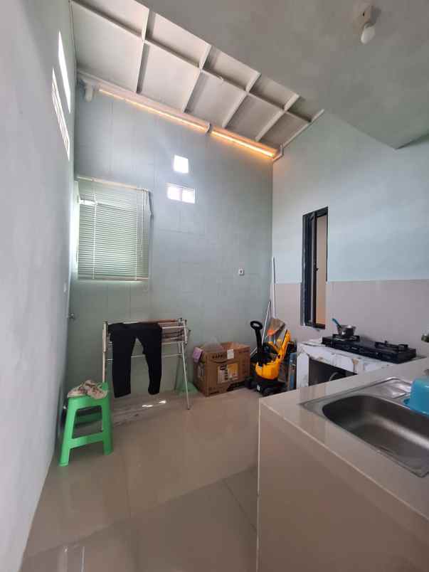 oper kredit rumah 90jt di the oso merr surabaya