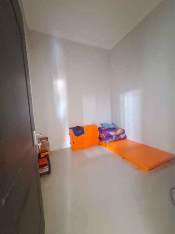 oper kredit rumah 90jt di the oso merr surabaya