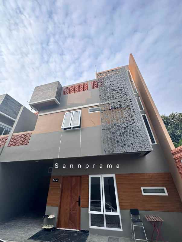 private dan premium townhouse jagakarsa ada rooftop rn