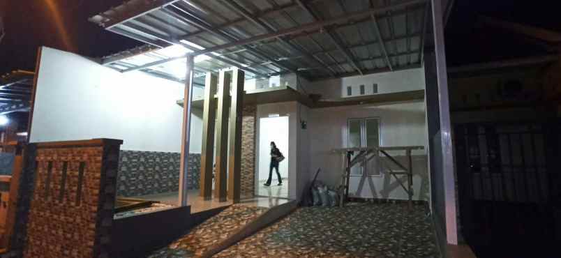 r residence unit a6 jl h sulaeman sawangan