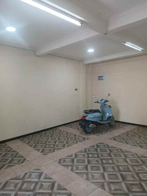 ruko pondok cabe pamulang dekat tiptop ciputat