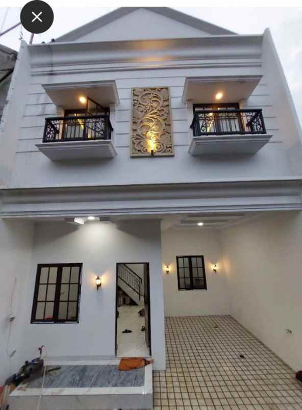 rumah 2 kt 2 km hanya 5 menit ke ui depok