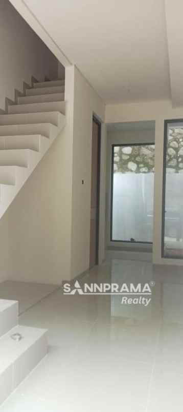 rumah 2 lantai 500 jutaan di cibubur city