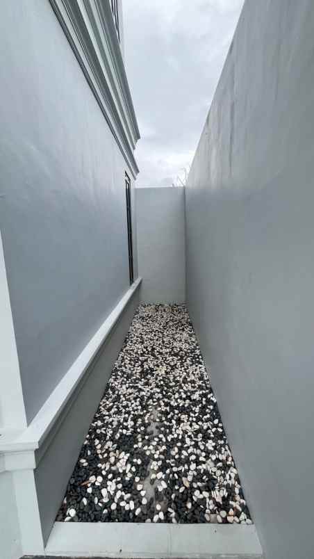 rumah 2 lantai cluster modern di malang