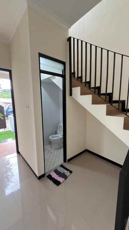 rumah 2 lantai cluster modern di malang
