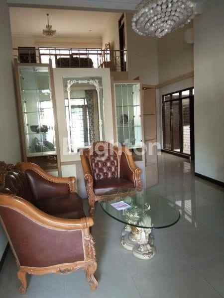 rumah 2 lantai dharmahusada indah semi furnish nego