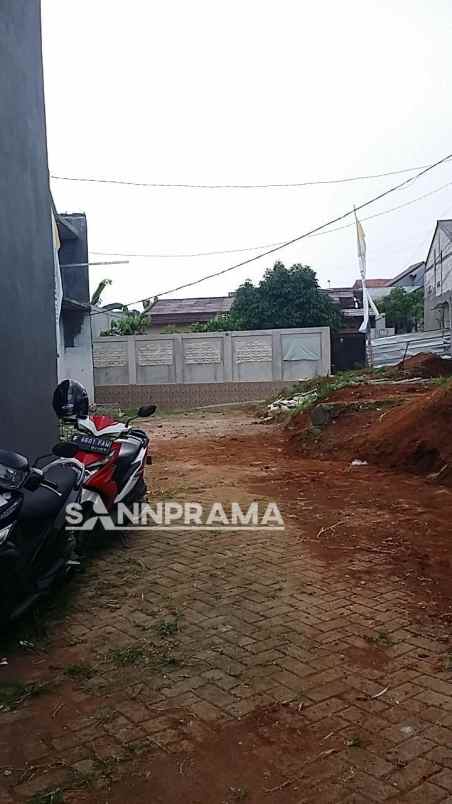 rumah 2 lantai harga terjangkau dekat stasiun lama