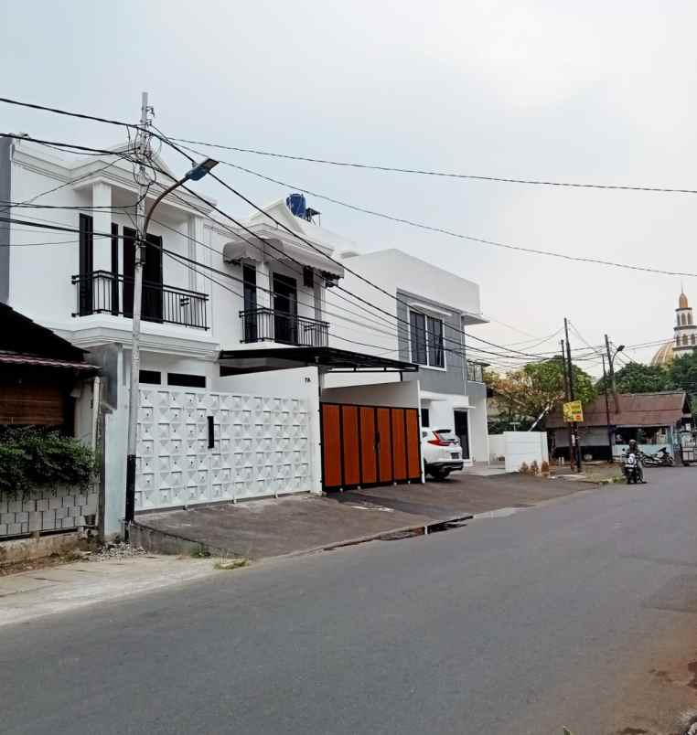 rumah 2 lantai siap huni murah cipinang jakarta