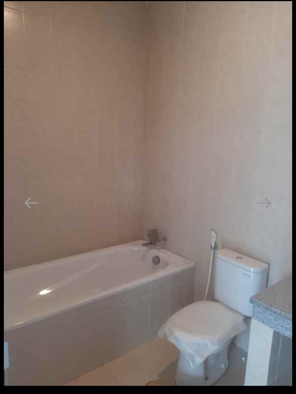 rumah asri dan nyaman di sayap buah batu