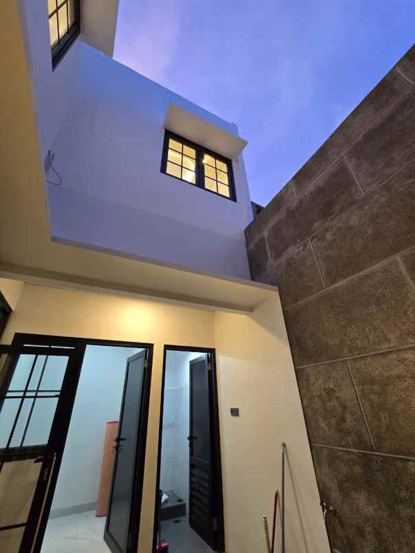 rumah baru dalam komplek di pondok bambu