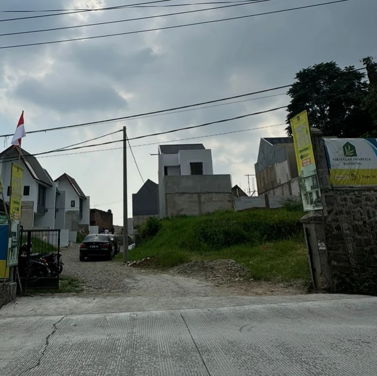 rumah baru dua lantai ciwaruga bandung