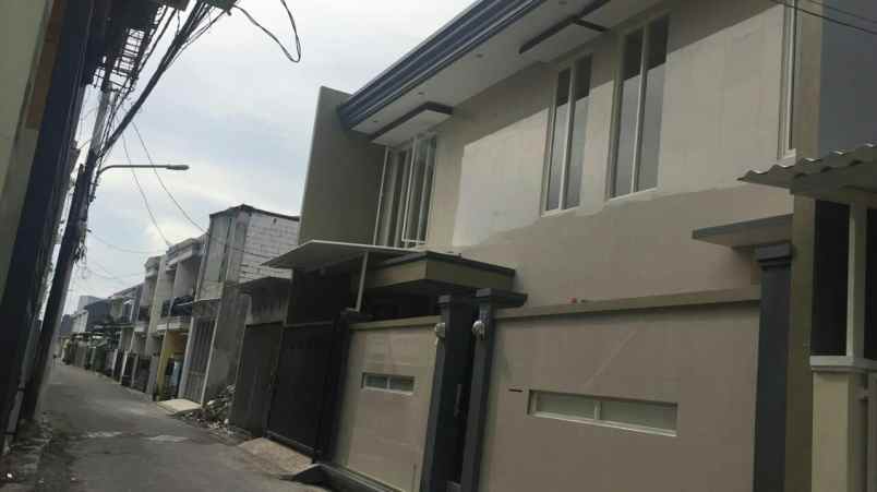 rumah baru gress full granit mulyosari