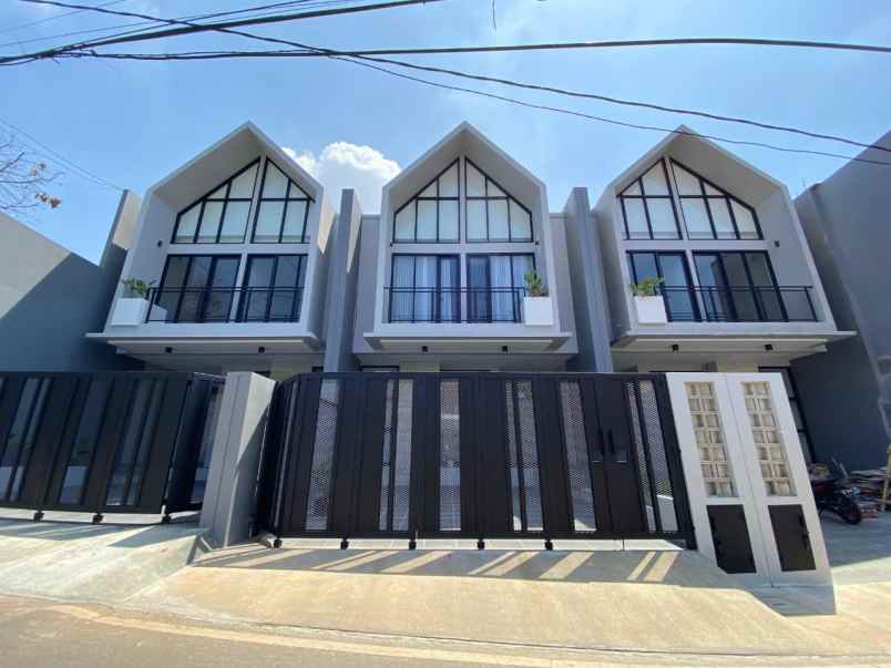 rumah baru minimalis non cluster di kramat jati