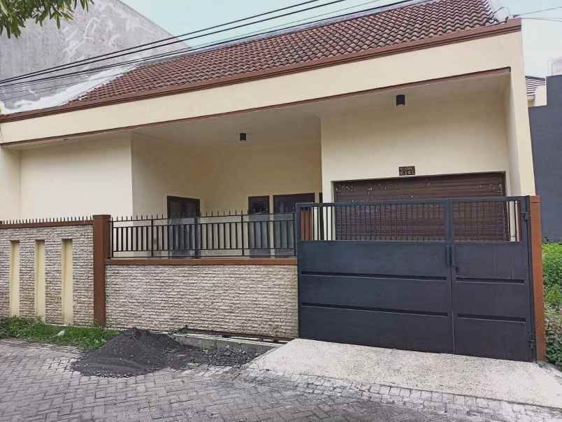 rumah baru mulyosari satu row jalan 2 5 mobil paving