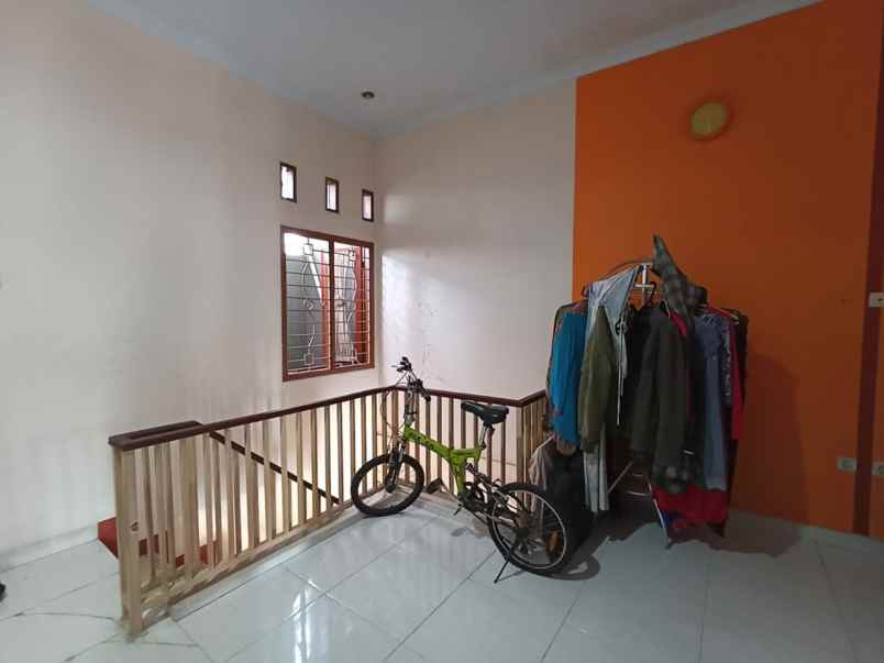 rumah cantik semi furnished di kawasan gdc depok 1 8 m