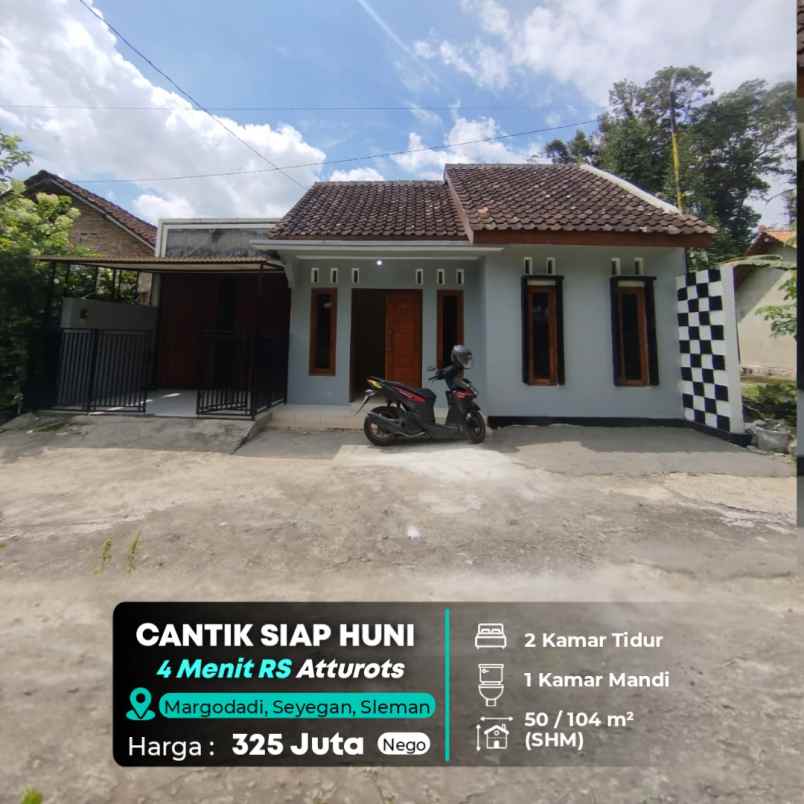 rumah cantik utara pasar godean 4 menit ke rs atturots