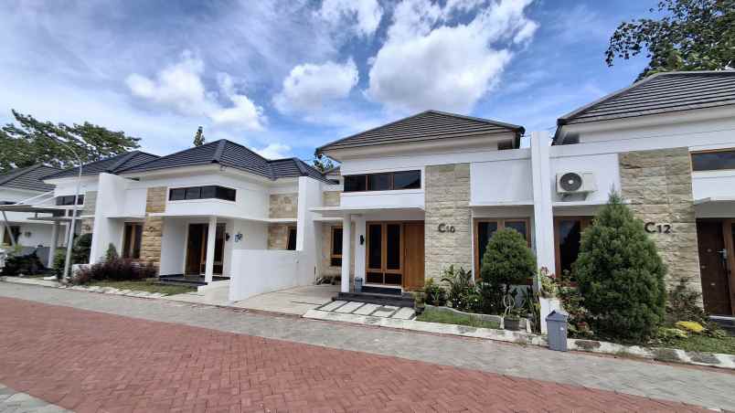 rumah cluster mewah akses pusat kota klaten