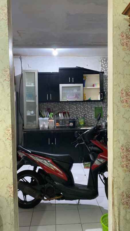 rumah dekat mall di perumahan harapan jaya bekasi