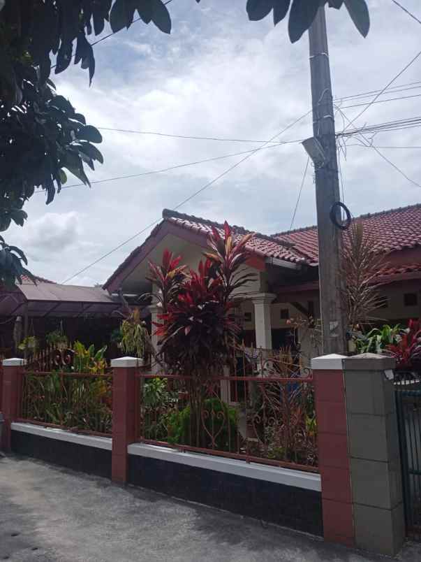 rumah di jagakarsa 1lt hdp selatan hal luas di cipedak