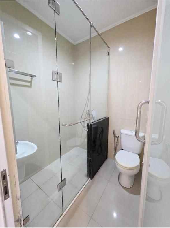 rumah di wiguna tengah row jalan 2 mobil bebas banjir