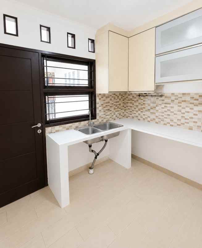 rumah dijual bintaro sektor 3 lt 176 cuma 2 8 m