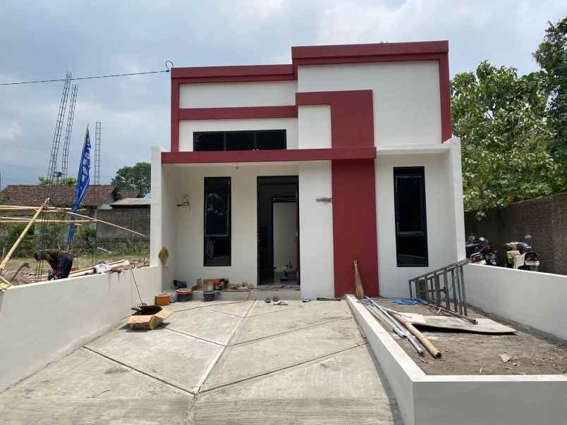 rumah dijual konsep minimalis tropis harga ekonomis