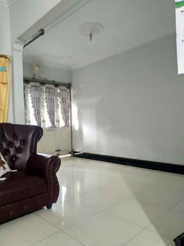 rumah dijual murah shm 800m jakarta barat