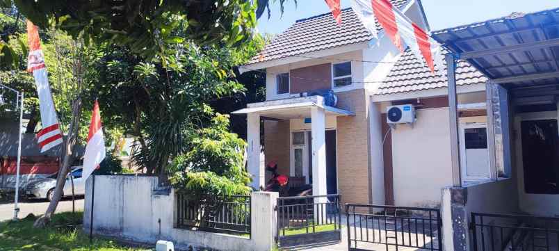 rumah grand surya row jalan 2 mobil shm