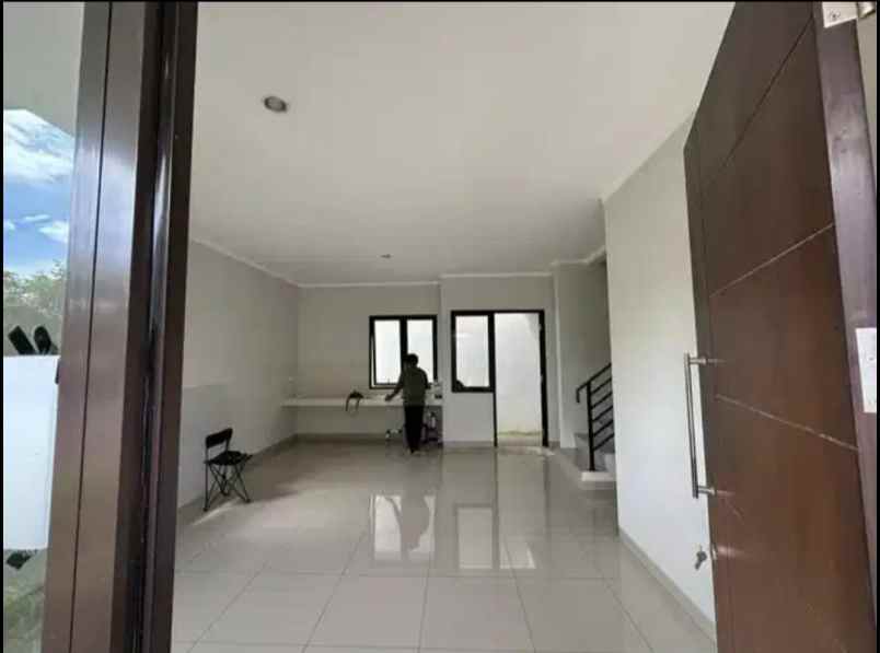 rumah hook di cluster burgundy summarecon bekasi