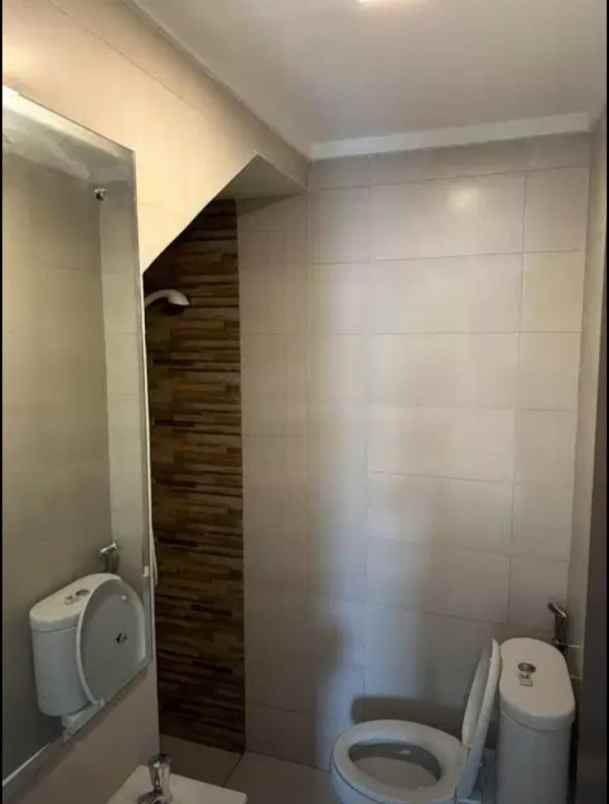 rumah hook di cluster burgundy summarecon bekasi