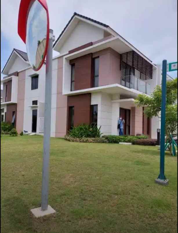 rumah hook di cluster burgundy summarecon bekasi