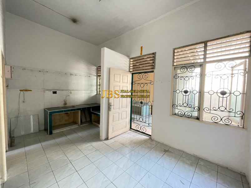 rumah hook dijual di komplek cemara hijau medan