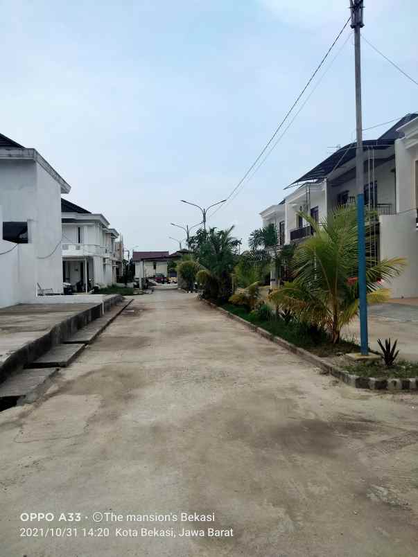 rumah jl raya kaliabang tengah